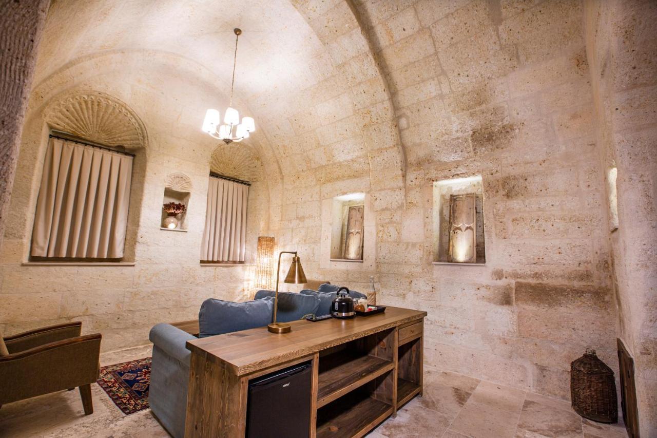 Sinasos Evleri Hotel Nevşehir Bagian luar foto
