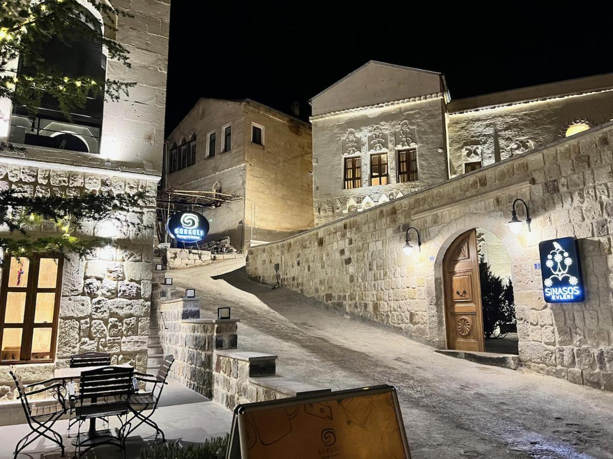 Sinasos Evleri Hotel Nevşehir Bagian luar foto