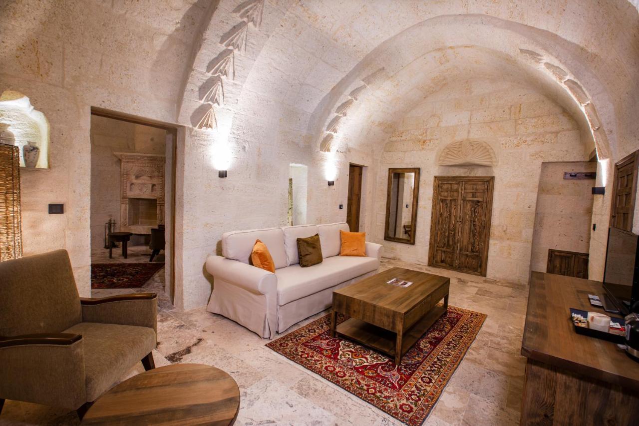 Sinasos Evleri Hotel Nevşehir Bagian luar foto